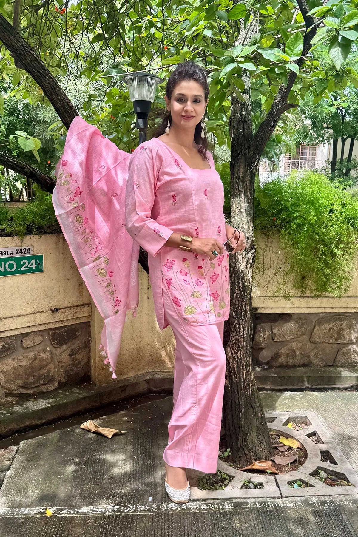 Linen Co-Ord Sets with Delicate Embroidery - Pastel Pink