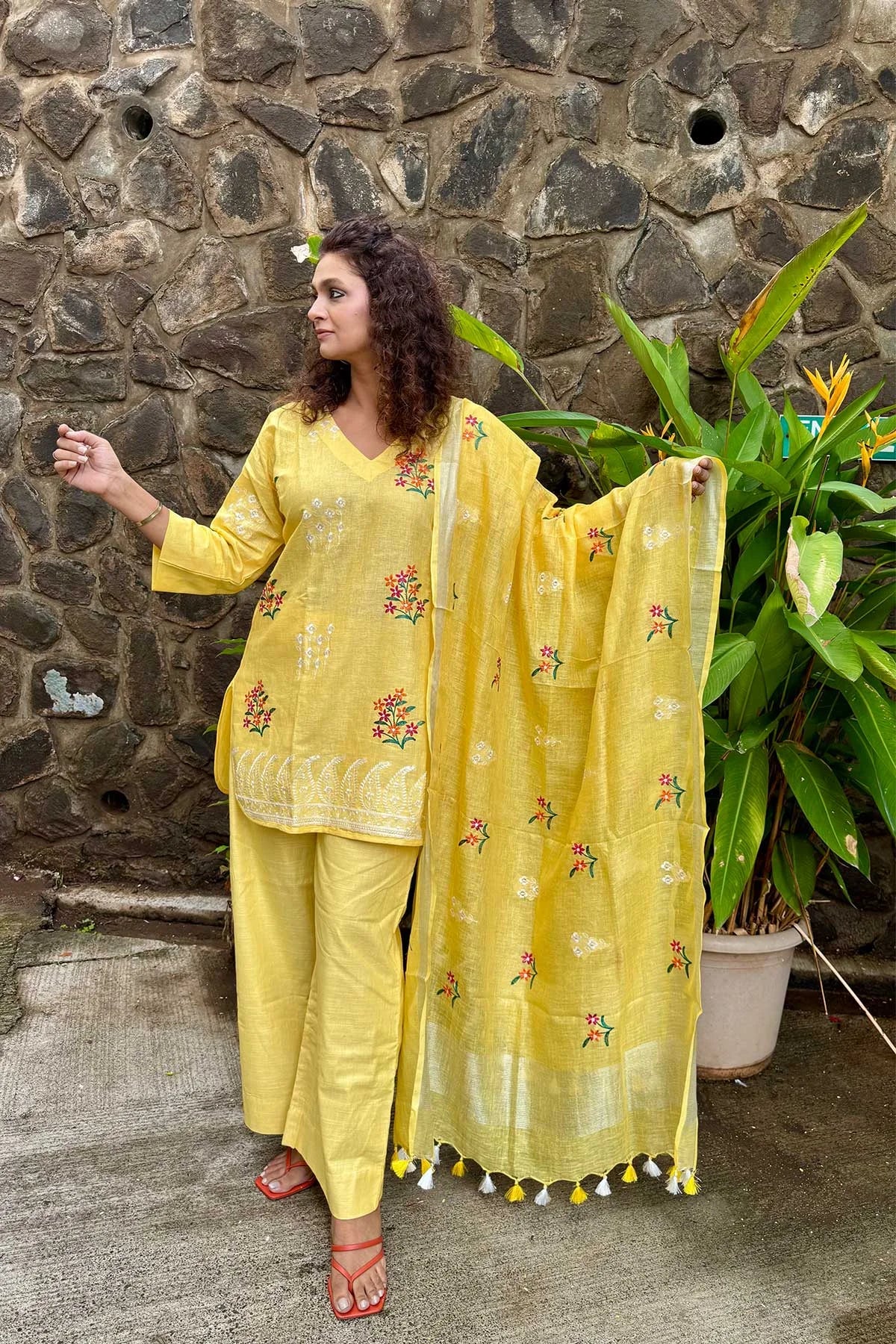 Linen Co-Ord Sets with Delicate Embroidery - Pastel Yellow